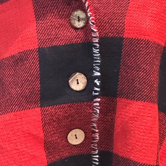 Buffalo Plaid Soft Acrylic Button Closure Poncho Reversible Glenn Plaid OS - Picture 2 of 8